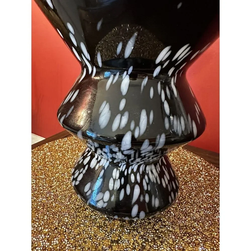 Vintage BX Glass Vase Black And White  Excellent Condition‎